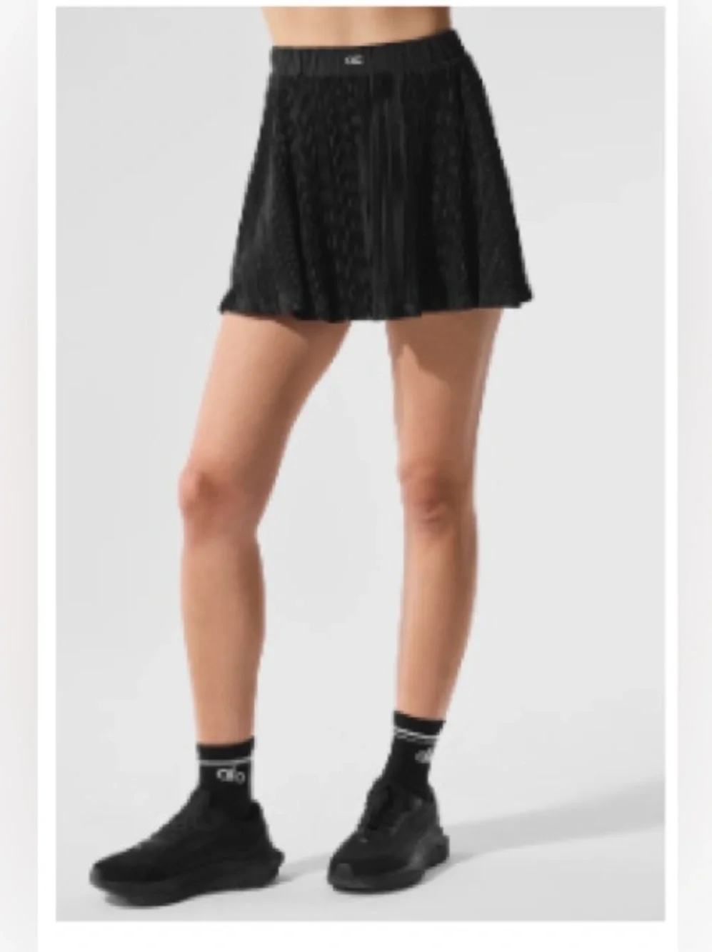 Like New! Alo Yoga Micro Plisse Black Tennis Skirt/ Medium